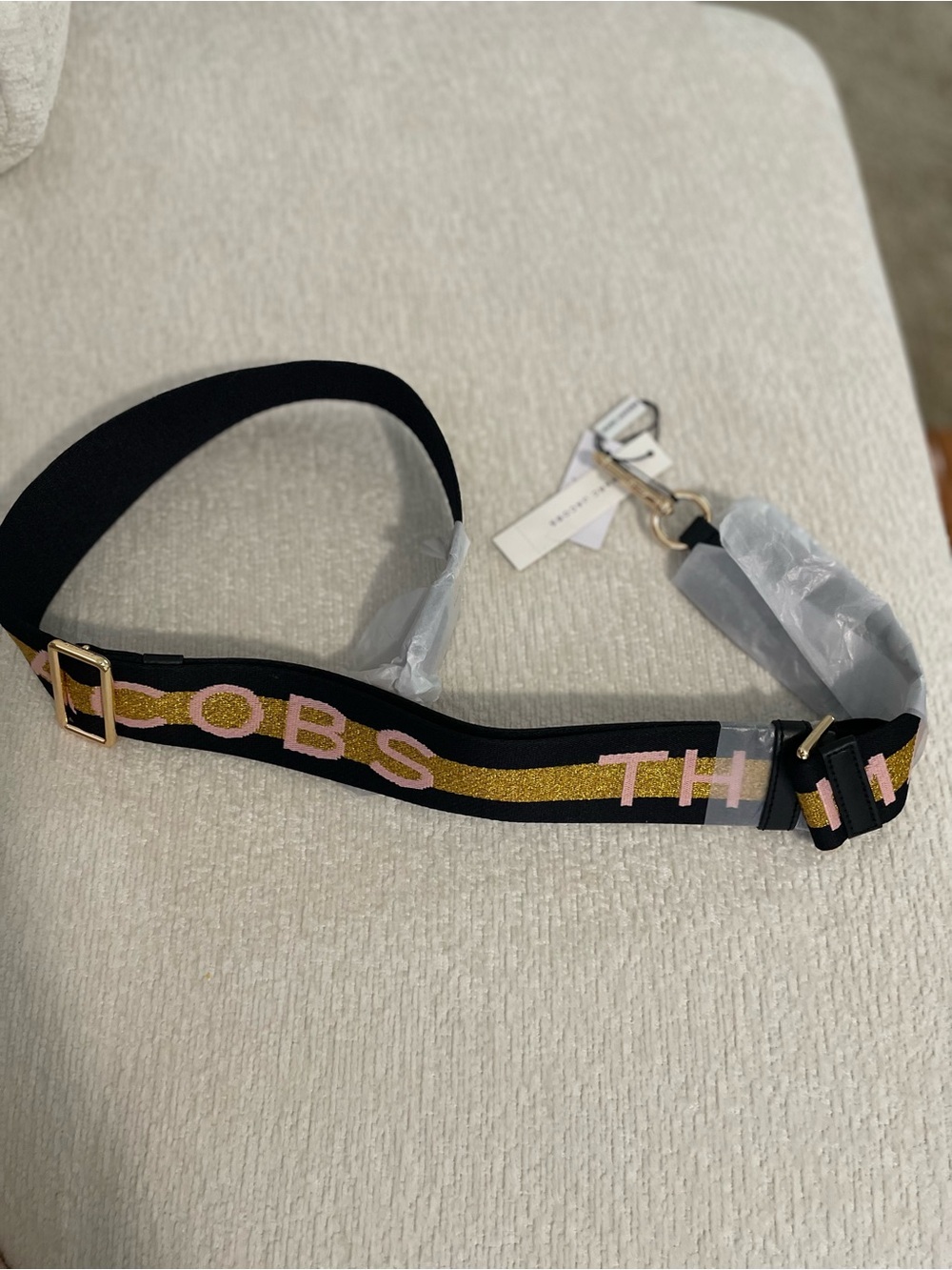 Marc Jacobs Black Webbing Strap with Gold Metallic Stripe and Light Pink Logo - Picture 4 of 6